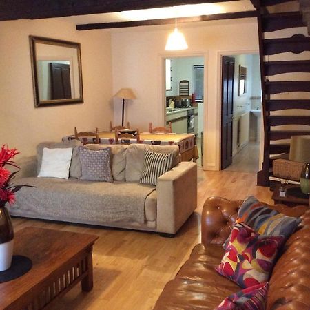 Cosy Central Windsor House Sleeps 4 Extérieur photo